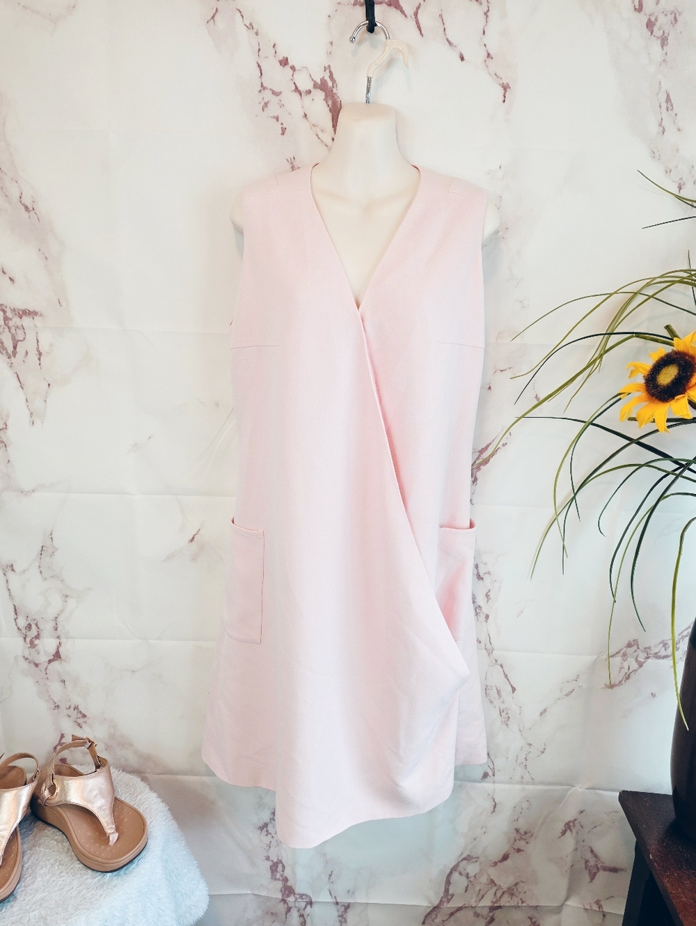 Designer Minimalist Pink Shift Dress Fully Lined Sleeveless V Neck Pocket Large - Picture 3 of 5